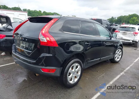 2013 Volvo Xc60 3.2/3.2 Platinum/3.2 Premier/3.2 Premier Plus из США, поврежденный, VIN YV4940DL2D2411343